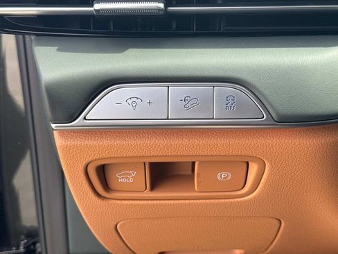 New 2026 Genesis GV80 2.5T Advanced image 25