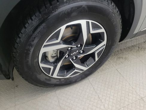 Used 2023 Kia Sportage LX image 31