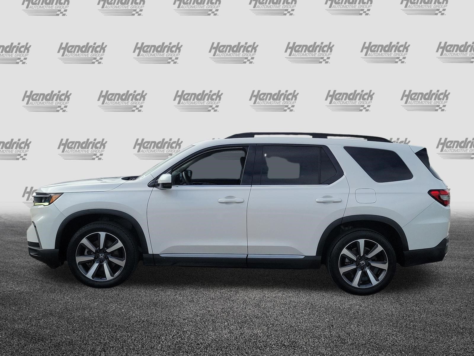 Used 2024 Honda Pilot Touring image 4