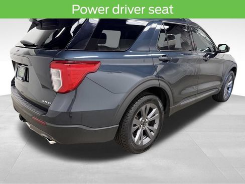 Used 2023 Ford Explorer XLT w/ Equipment Group 202A AWD/4WD image 13
