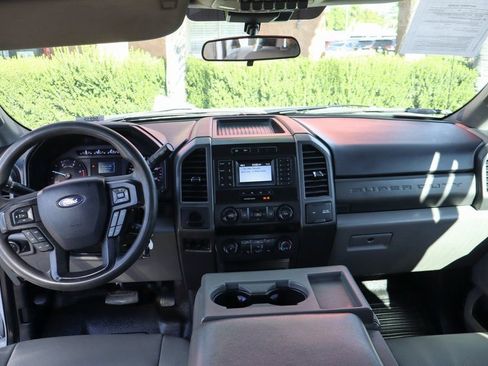 Used 2021 Ford F550 2WD SuperCab Super Duty image 28
