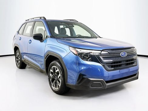 Used 2025 Subaru Forester w/ Convenience Package #1 AWD/4WD image 2