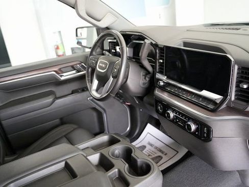 Used 2022 GMC Sierra 1500 SLT w/ X31 Off-Road Package image 25