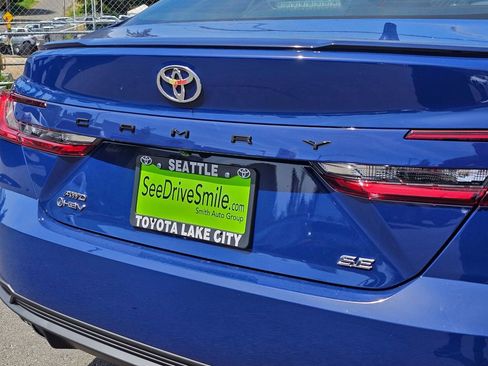 New 2026 Toyota Camry SE AWD/4WD image 13