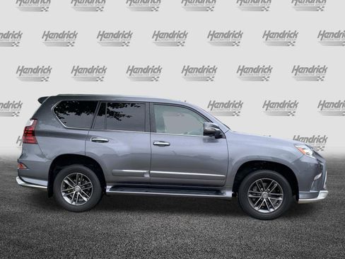 Used 2019 Lexus GX 460 Luxury AWD/4WD image 11