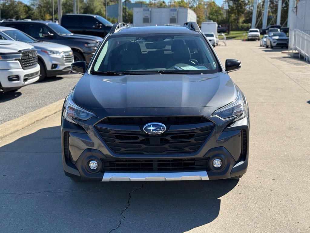 Used 2023 Subaru Outback Limited XT AWD/4WD image 3