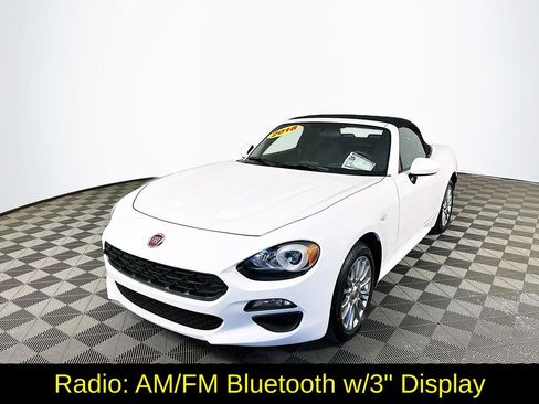 Used 2018 FIAT 124 Spider Classica RWD image 5