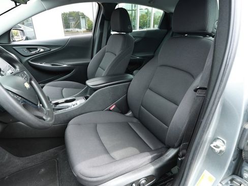 Used 2024 Chevrolet Malibu LT FWD image 22