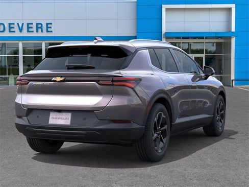 New 2026 Chevrolet Equinox EV LT image 4