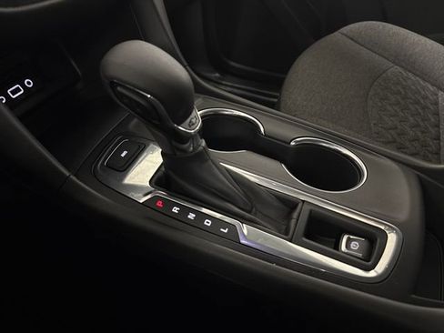 Used 2023 Chevrolet Equinox LT image 41