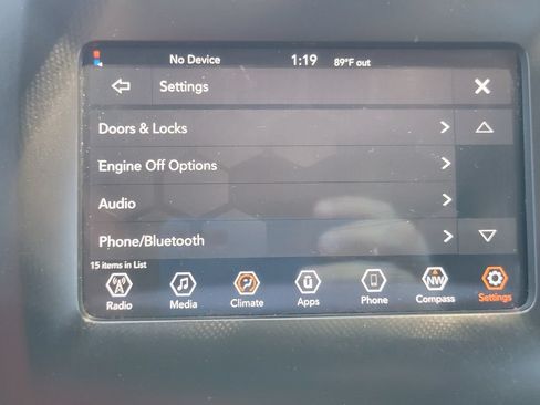Used 2019 Jeep Cherokee Latitude w/ Popular Appearance Group FWD image 26