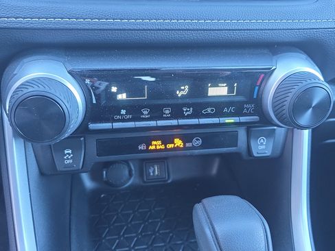 Used 2025 Toyota RAV4 LE image 24