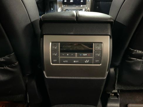 Used 2018 Lexus GX 460 Premium w/ Premium Package AWD/4WD image 18