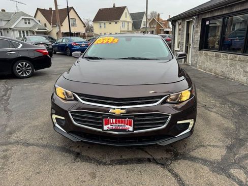 Used 2016 Chevrolet Malibu LT w/ Leather Package image 2