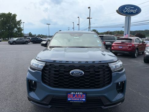 New 2026 Ford Explorer ST-Line AWD/4WD image 8