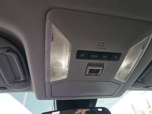 Certified 2025 Toyota RAV4 XLE AWD/4WD image 21