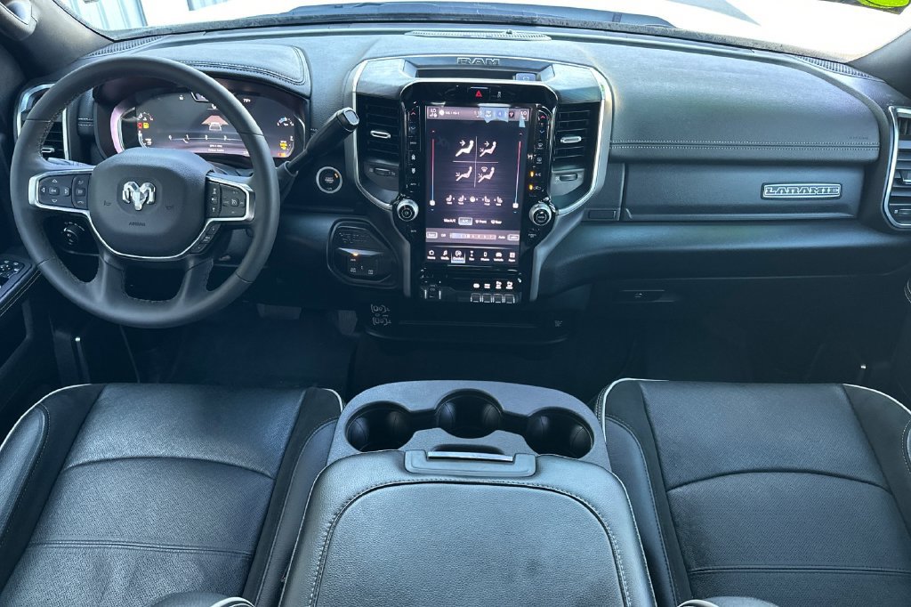 Used 2026 RAM 2500 Laramie AWD/4WD image 13