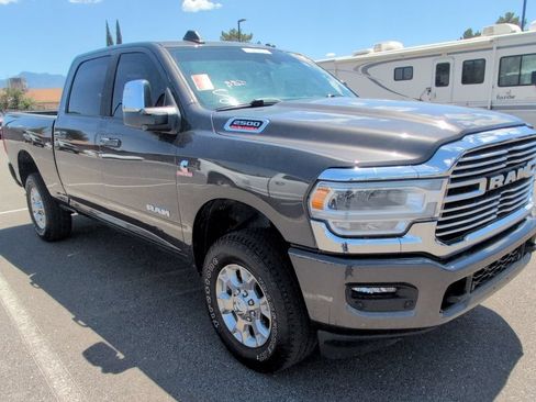 Used 2024 RAM 2500 Laramie w/ Safety Group AWD/4WD image 7