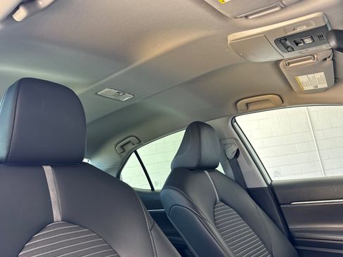 Certified 2023 Toyota Camry SE image 15