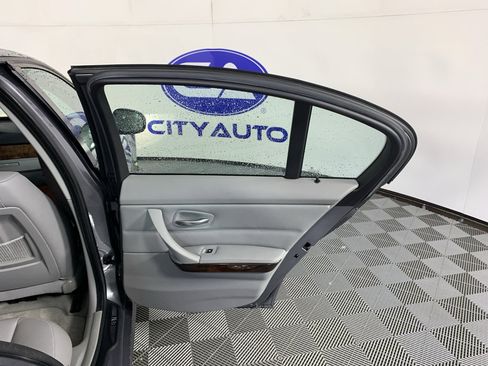 Used 2009 BMW 328i xDrive Sedan AWD/4WD image 36