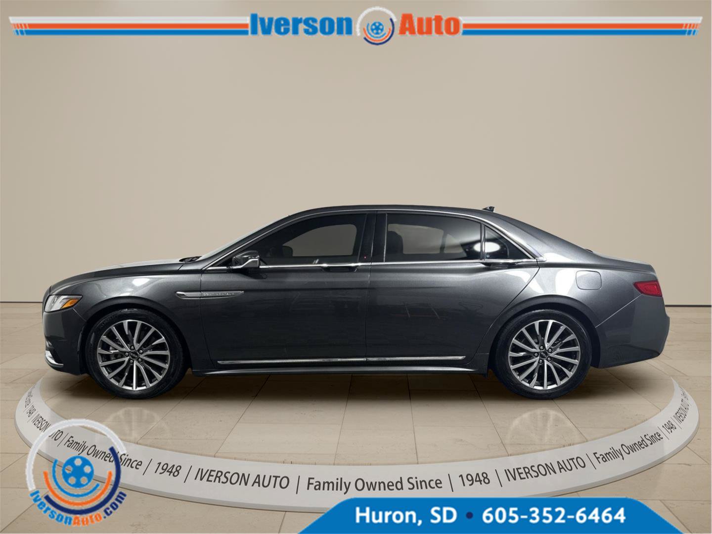 Used 2019 Lincoln Continental Select w/ Continental Climate Package AWD/4WD image 5