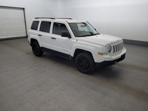 Used 2016 Jeep Patriot Sport AWD/4WD image 11