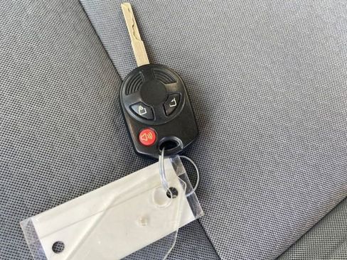 Used 2022 Ford Escape SE FWD image 29