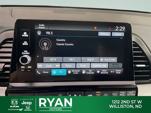 Used 2025 Honda Odyssey Sport-L image 24