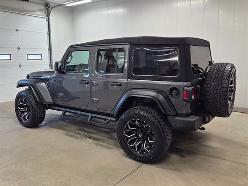 Used 2022 Jeep Wrangler Unlimited Sport AWD/4WD image 6