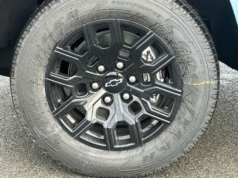 New 2026 Chevrolet Colorado W/T w/ WT Custom Package image 33