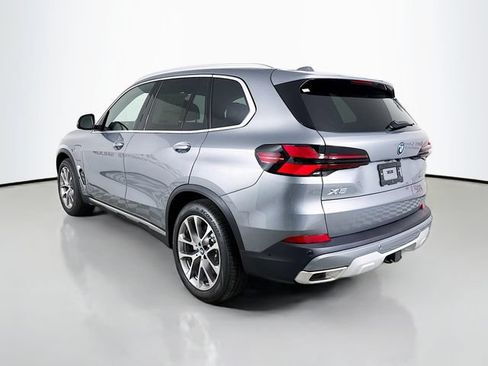 New 2026 BMW X5 xDrive50e w/ Climate Comfort Package AWD/4WD image 5