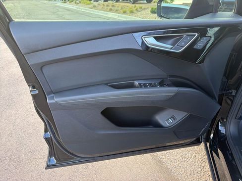 Used 2024 Audi Q4 e-tron Premium Plus w/ Premium Plus AWD/4WD image 10