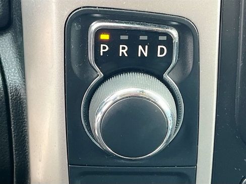 Used 2019 RAM 1500 Big Horn RWD image 16