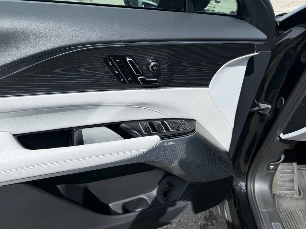 Certified 2024 Cadillac Lyriq Sport AWD/4WD image 24