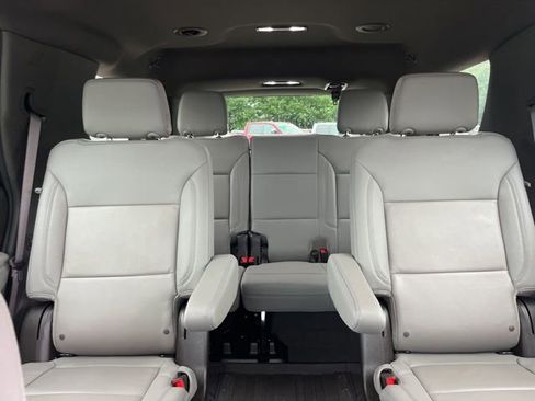 Used 2025 Chevrolet Tahoe LT w/ Comfort Package RWD image 35