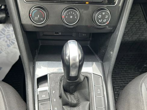 Used 2018 Volkswagen Tiguan S AWD/4WD image 35