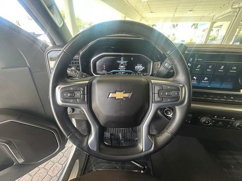 Used 2024 Chevrolet Silverado 2500 LT image 13