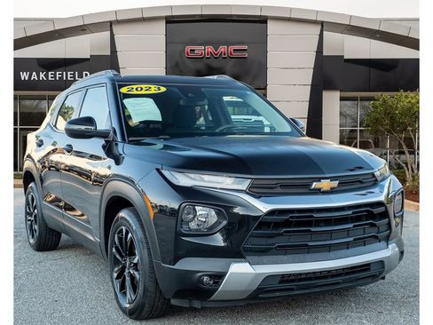 Used 2023 Chevrolet TrailBlazer LT FWD image 1