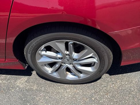 Used 2018 Honda Accord LX image 17