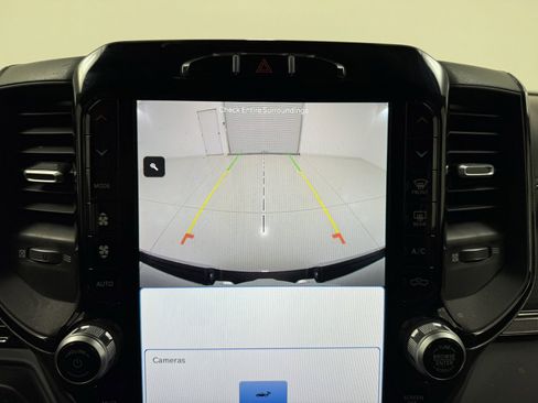 Used 2024 RAM 1500 Limited w/ Bed Utility Group image 17