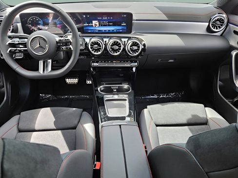 New 2026 Mercedes-Benz CLA 250 image 12