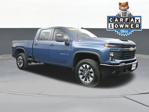 Used 2024 Chevrolet Silverado 2500 Custom w/ Custom Value Package AWD/4WD image 1