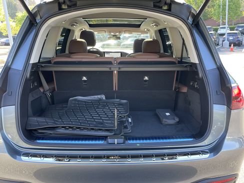New 2026 Mercedes-Benz GLS 450 4MATIC image 9