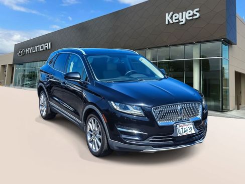 Used 2019 Lincoln MKC Reserve FWD image 3