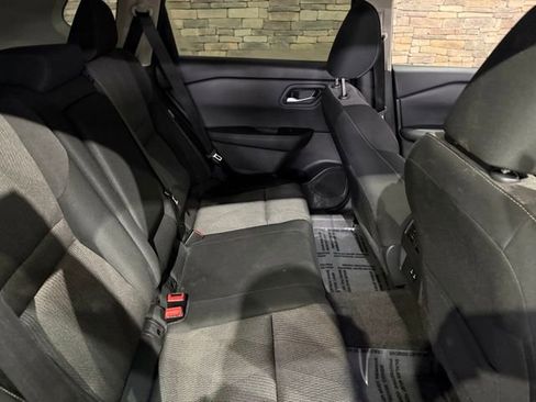 Certified 2025 Nissan Rogue SV image 33