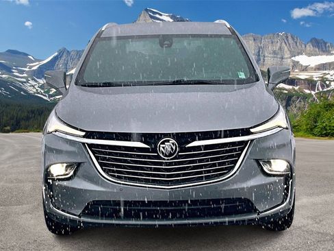 Used 2024 Buick Enclave Premium image 3