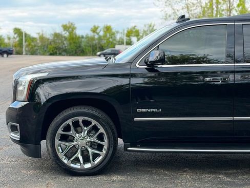 Used 2017 GMC Yukon Denali w/ Open Road Package AWD/4WD image 8