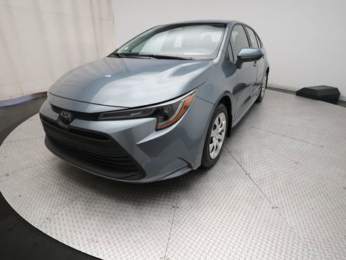 Used 2024 Toyota Corolla LE FWD image 12