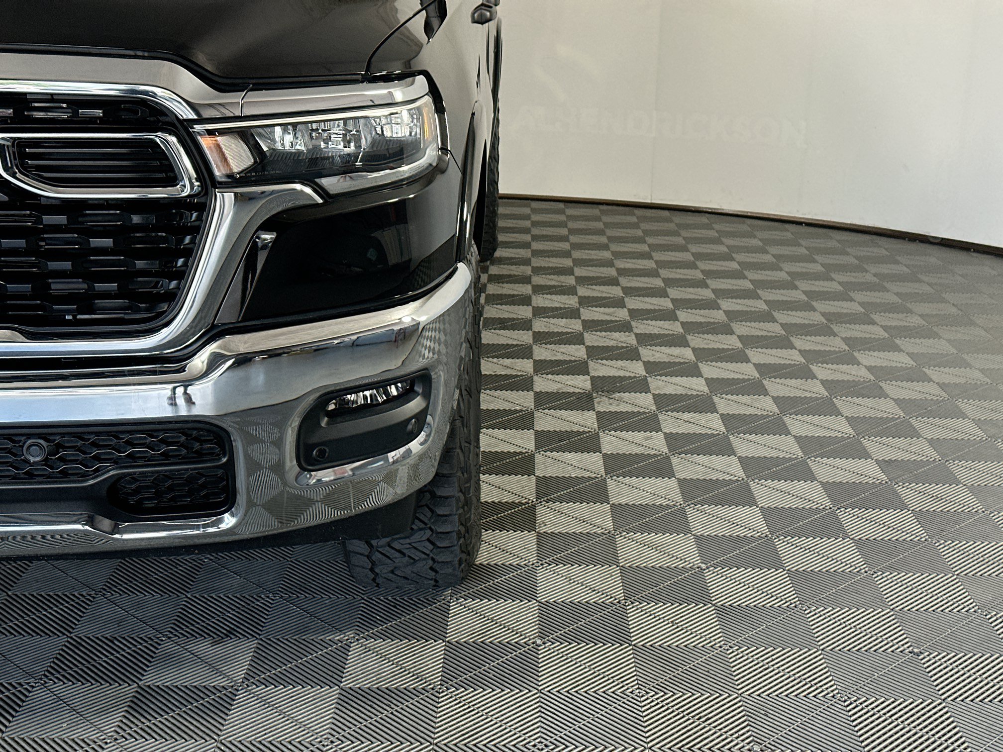 Used 2025 RAM 1500 Big Horn RWD image 9
