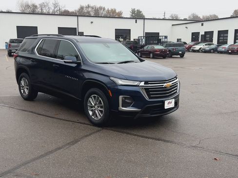 Certified 2023 Chevrolet Traverse LT image 2